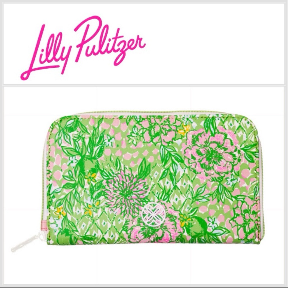🆕💕🌴LILLY PULITZER🌴PASSPORT TRAVEL WALLET
